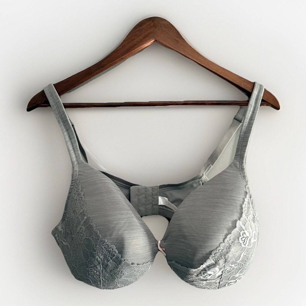 Cacique Lightly Lined Full Coverage Bra 40D Gray Lace Comfort Underwire Neutral